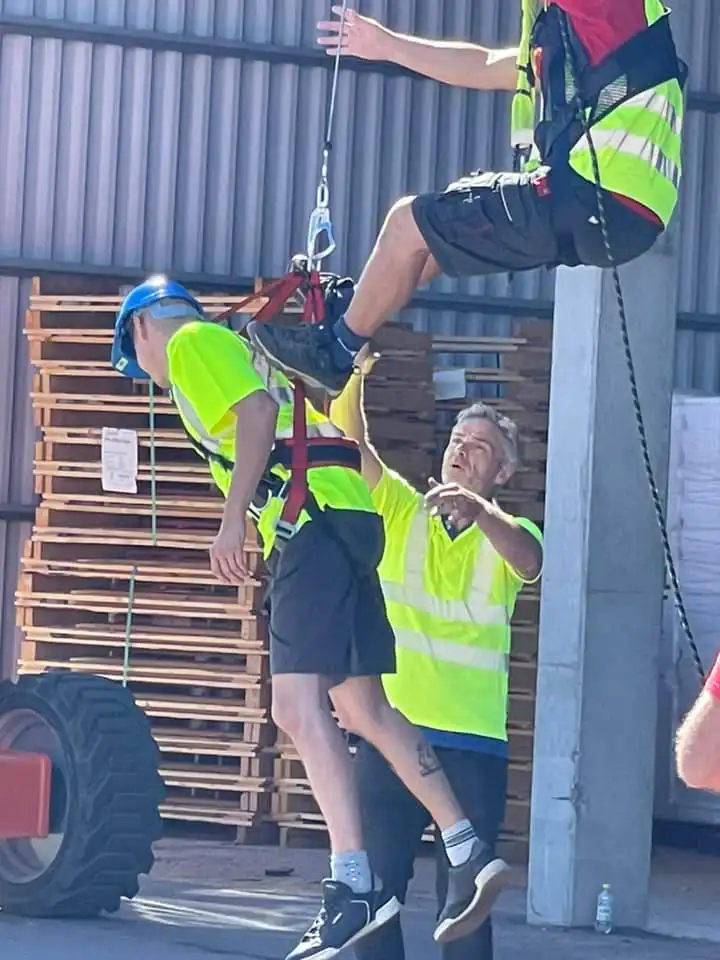 299010531_439556321559439_6358364402918295082_n